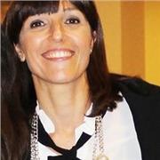 insegnante di scuola elementare , laureata in sociologia con esperienze con bambini dai 5 ai 10 anni